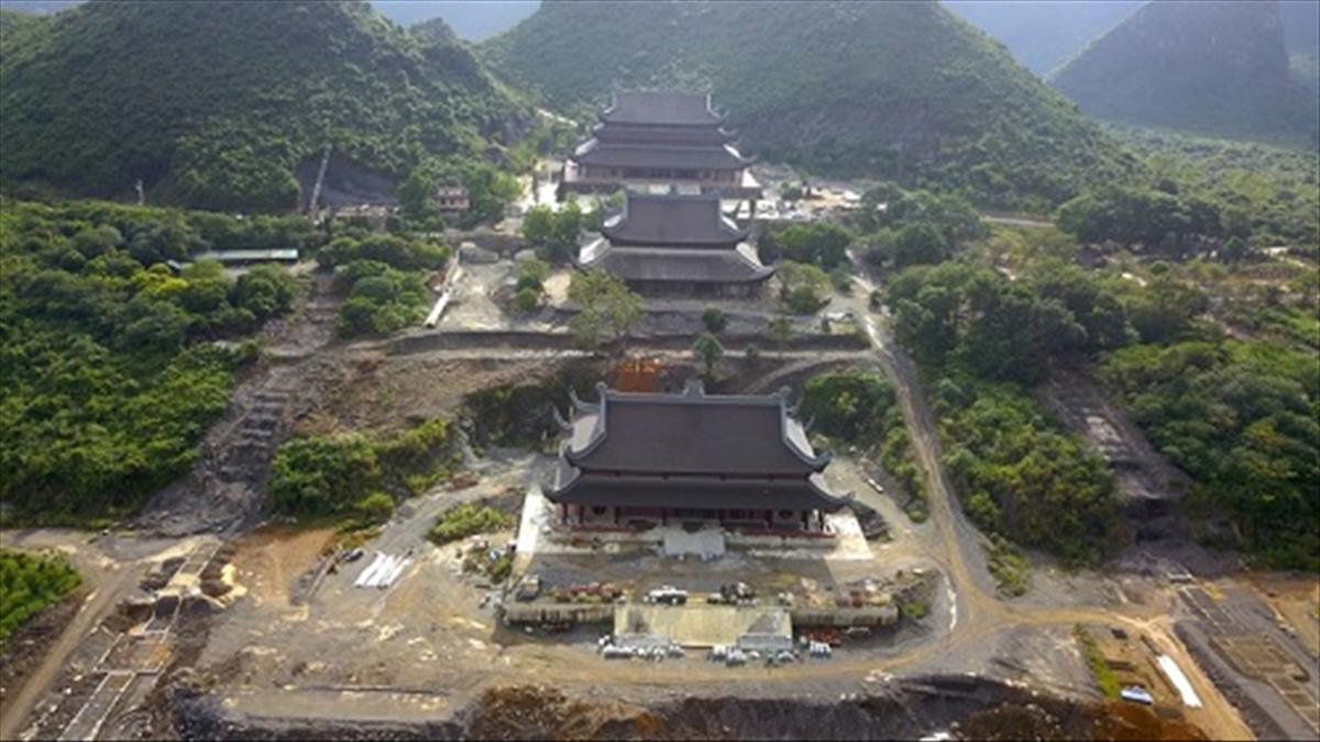 Chùa Tam Chúc Hà Nam: Ngôi chùa lớn nhất thế giới