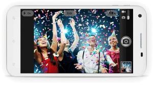 Tiền hết tình tan vì đặt ảnh người yêu làm hình nền