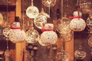 Tưng bừng đón Giáng Sinh cùng 12 chòm sao