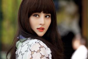 Giải mã ngôn ngữ cử chỉ của chàng