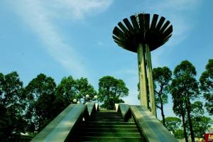 Con rùa lớn trấn yểm long mạch Sài Gòn