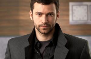 Đàn ông Nhân trung sâu có nghĩa gì