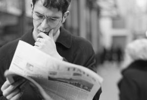 Khi 12 chòm sao đọc báo