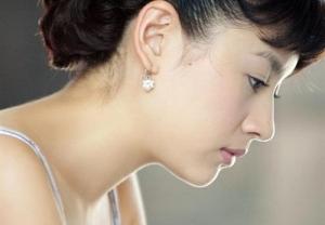 Phán giàu nghèo qua tướng đầu mũi