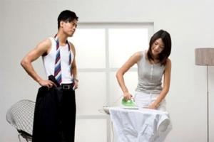 5 ông chồng hoàng đạo "chê" vợ khôn