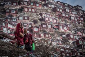 Chiêm ngưỡng thung lũng Phật giáo lớn nhất thế giới