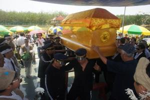 Một số công việc khi an táng cho người bình thường