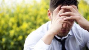 Xem tướng đàn ông nghèo khổ và có nguy cơ ế dài