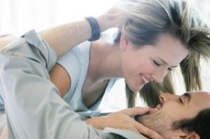 Mẫu phụ nữ khiến 12 chòm sao nam phát cuồng trên giường