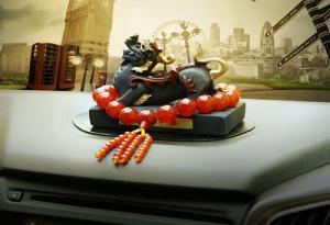 Phong thủy xe hơi vừa đẹp vừa tốt cho những chuyến đi cát tường