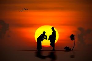 Bố thí đúng cách - hưởng thụ khi học Phật