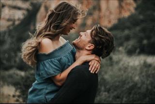 Những chòm sao đối mặt khoảng lặng trong tình yêu năm 2018