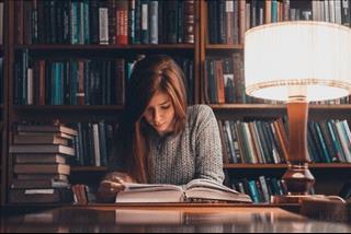 Cô gái nào có khả năng cưa đổ chàng Ma Kết lạnh lùng?