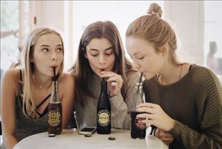 Tốn thời gian để sống xã giao lợi bất cập hại