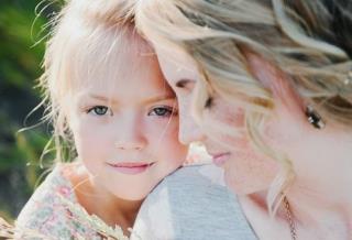 Dự đoán tính cách của từng cung hoàng đạo khi làm mẹ