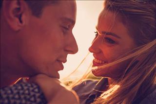 Hình mẫu lý tưởng của 12 chòm sao nữ, đã gặp là yêu quên lối về