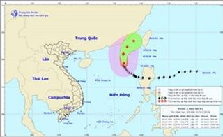 Siêu bão Yutu bão số 7 giật cấp 12 di chuyển theo hướng Bắc và dần suy yếu