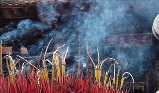 Lễ tạ cuối năm ở đền chùa: Đầu năm vay lễ ở đâu, cuối năm làm lễ tạ ở đó