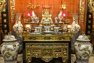 Xem hướng bàn thờ hợp tuổi chuẩn phong thủy cho 12 con giáp tài lộc vượng, công danh phát
