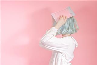 Vì đâu vừa gặp một người đã yêu mến, gặp kẻ khác thấy ghét bỏ