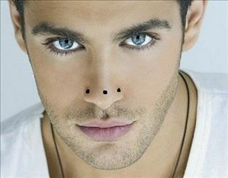 Nốt ruồi định mệnh của mỹ nhân Hoa ngữ