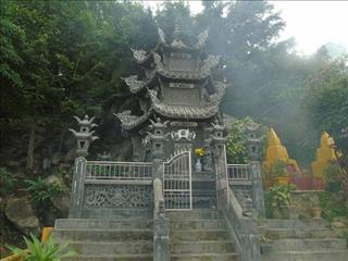 Ly kỳ giai thoại “Hồn ma trinh nữ” trên núi Chứa Chan