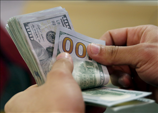 Tử vi cuối tuần (16-17/11): Top 3 con giáp giàu điên đảo nhờ Thần Tài che chở