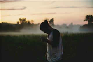 Sống trên đời, người có dũng khí cúi đầu mới là người có bản lĩnh để ngẩng cao đầu