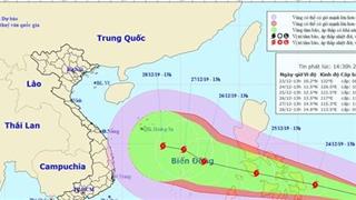 Tin bão mới nhất, cơn bão Phanfone giật cấp 12 đang tiến vào Biển Đông
