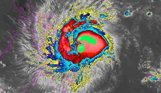 Bão Phanfone giật cấp 13 áp sát biển Đông: Khi Phong Thần "nổi giận" đáng sợ đến mức nào?
