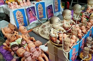 Kuman Thong có giúp chủ nhân giàu có không mà người ta thi nhau mua bán nhiều đến vậy?