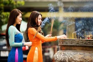 Văn khấn cho người làm ăn, kinh doanh buôn bán phát lộc phát tài