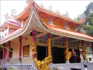 Chùa Tổ Đỉa Bình Dương – Ngôi chùa ẩn chứa nhiều giai thoại HUYỀN BÍ về BẦY ĐỈA hút máu người