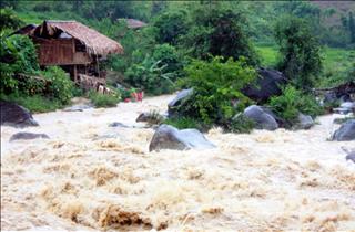 Dự báo thời tiết 3 ngày tới 28-30/5: Bắc Bộ mưa to, Nam Bộ nắng nóng