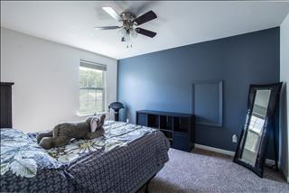 Mệnh Thủy nên lựa chọn ví màu gì giúp "tiền vào như nước"?