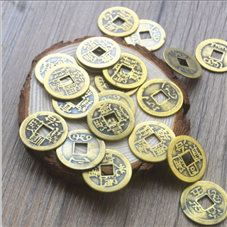 Sử dụng các loại tiền xu cổ để mang lại tài lộc