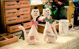 Tặng quà để hôn nhân được may mắn