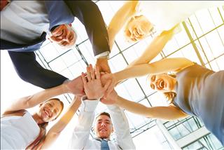 Ghen tị với những con giáp luôn được đồng nghiệp quý mến, lãnh đạo coi trọng giúp sự nghiệp lúc nào cũng thăng hoa