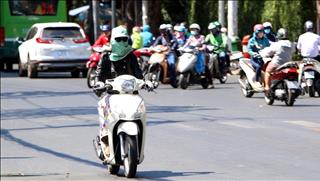 Dự báo thời tiết 3 ngày tới 14-16/8: Nắng nóng kéo dài 1-2 ngày tới ở Bắc Bộ, kéo dài nhiều ngày ở miền Trung