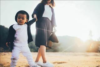 Lật tẩy những điểm yếu chẳng giống ai của 12 chòm sao khi làm mẹ