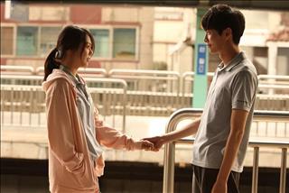 Top 3 cung hoàng đạo dễ gặp lại người yêu cũ, sẵn sàng nối lại tình xưa trong tuần tới