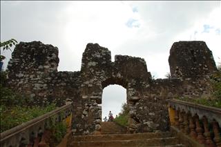 Mệnh Thành Đầu Thổ là gì? Vận số hung cát của người mệnh này ra sao?