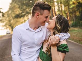 Những cặp đôi có mối quan hệ phức tạp tình yêu chắc có bền lâu?