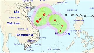 Áp thấp nhiệt đới đã đổ bộ đất liền Quảng Trị - Thừa Thiên Huế nhưng không suy yếu mà quay ngược ra biển Đông và mạnh thêm