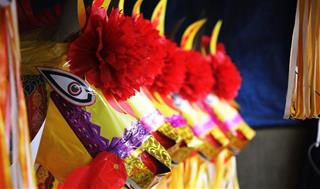 Năm Canh Tý cúng ngựa màu gì trong mâm lễ Giao thừa ngoài trời 2020?