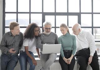 Sự nghiệp chòm sao nào thành công vang dội nhất năm 2021?