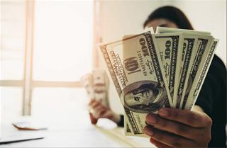 Top chòm sao có số phú đại quý nhờ được cát thần che chở trong năm 2021, muốn nghèo cũng khó