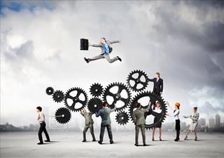 Tử vi hôm nay 16/3/2020: Sự nghiệp thuận lợi, thăng tiến không ngừng với 4 chòm sao này