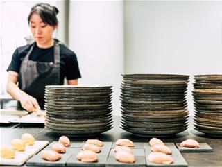 Phụ nữ quá đảm đang thiệt thòi chứ đâu có gì hay ho mà ta ca tụng?