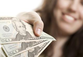 Ai sinh vào 4 tháng âm lịch này, tiền tài tăng tốc chẳng lo túng thiếu cuối năm 2020